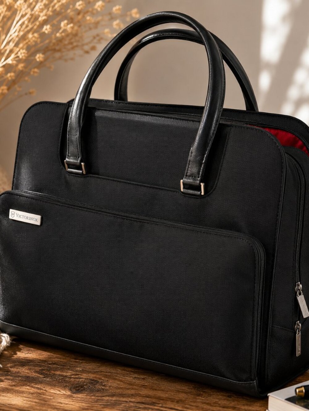 Victorinox Swiss Army Black Laptop Tote Bag Travel Carryall | Red Interior